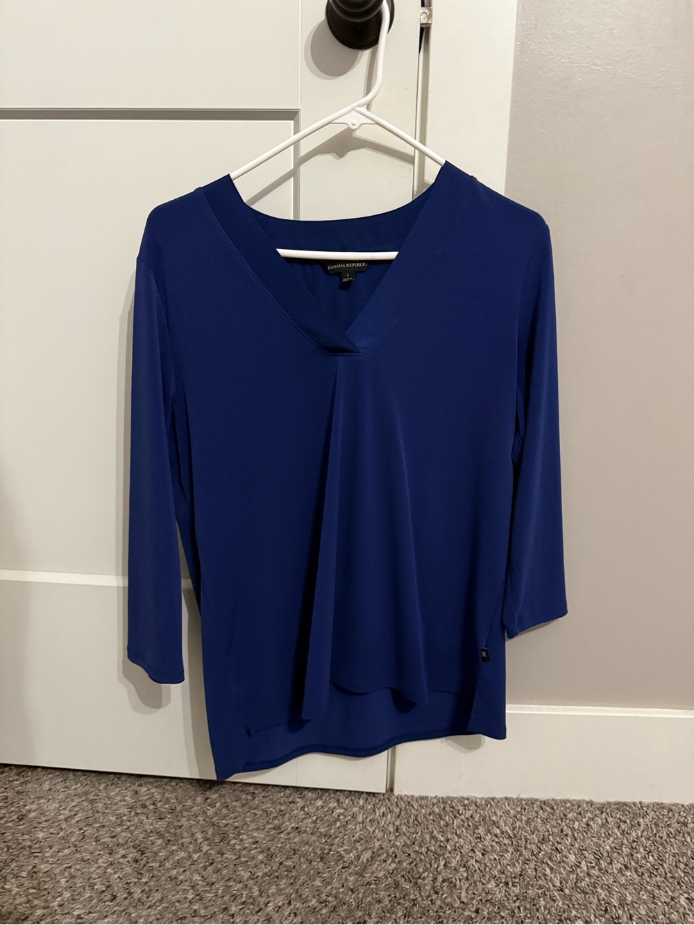 Banana Republic Blue V-Neck 3/4 Sleeve Blouse Top